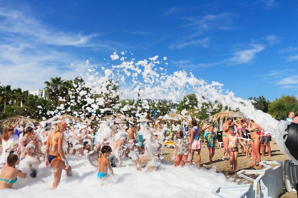 Club Aqua Plaza Eğlence