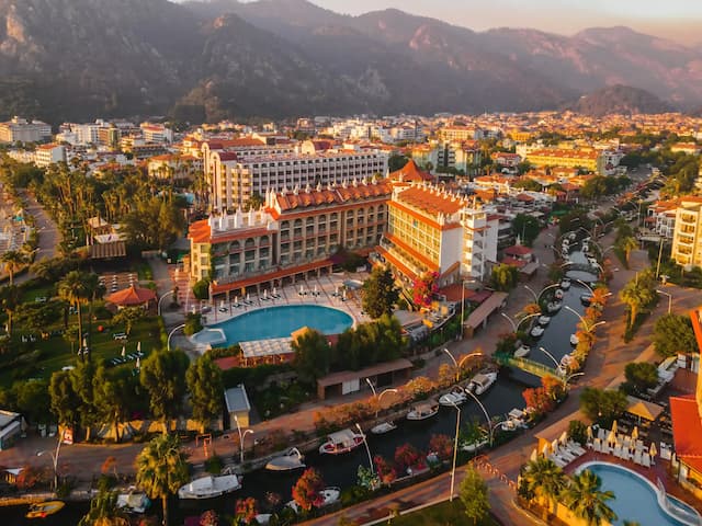 Martı La Perla Hotel (+16)