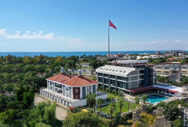 Side Square Hotel