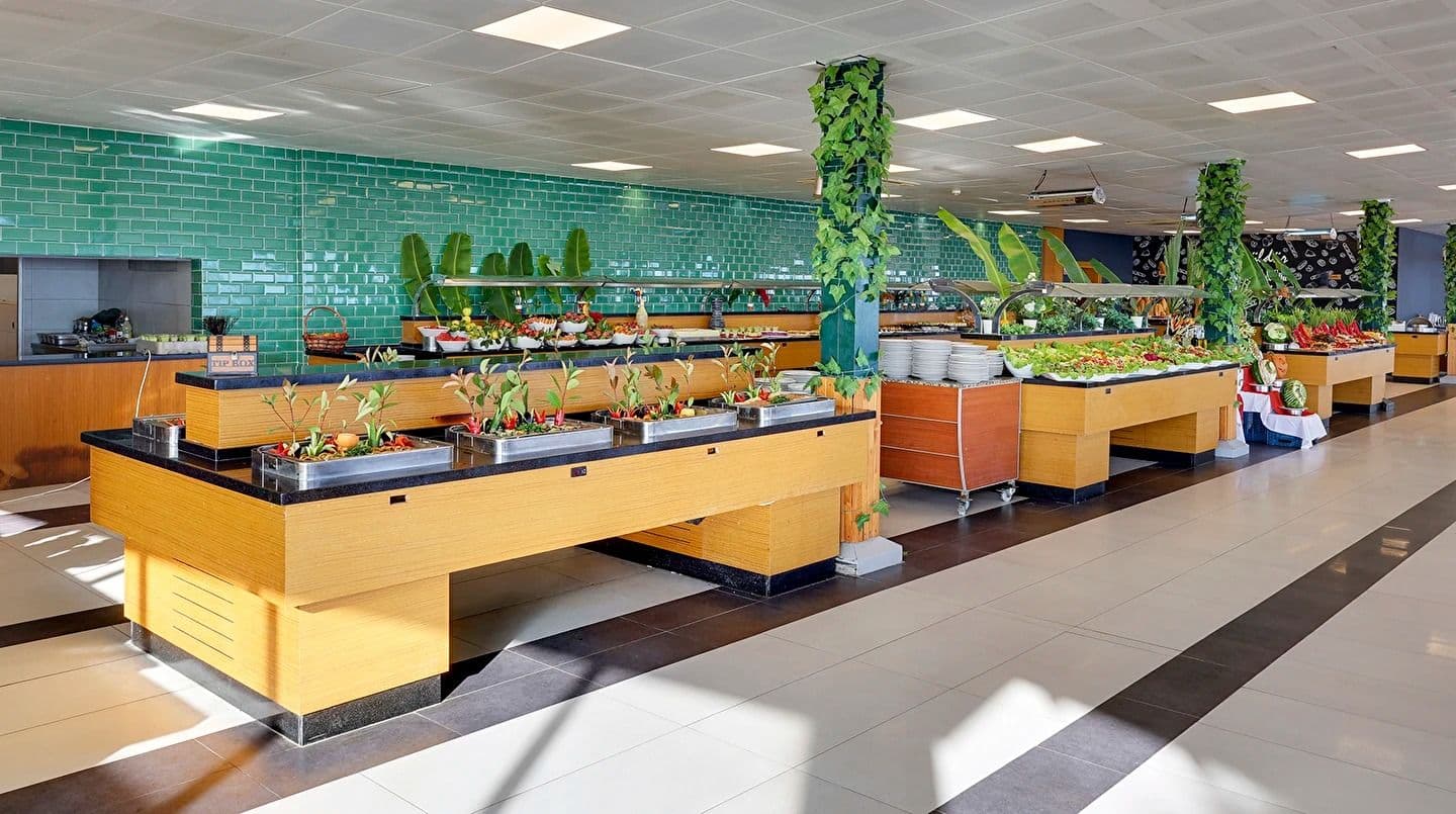 Royal Beach Club Hotel Restaurant