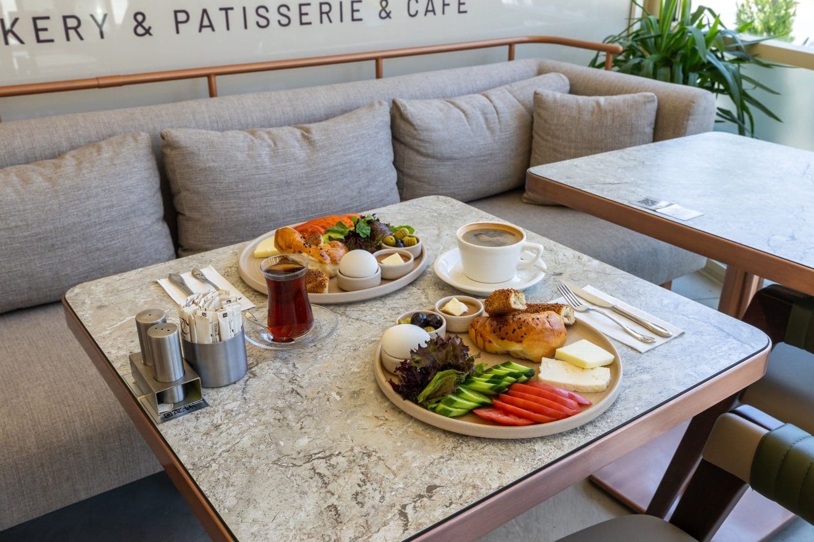 Sawa Hotel Restaurant