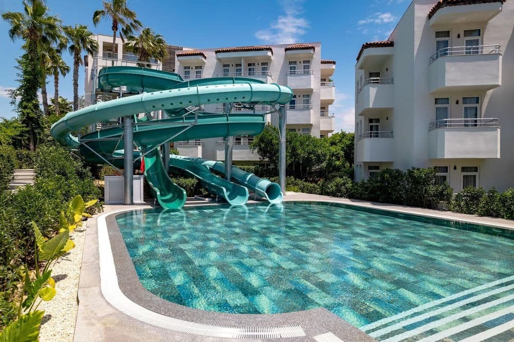 Trendy Palm Beach (+16) Tüm Fotoğraflar