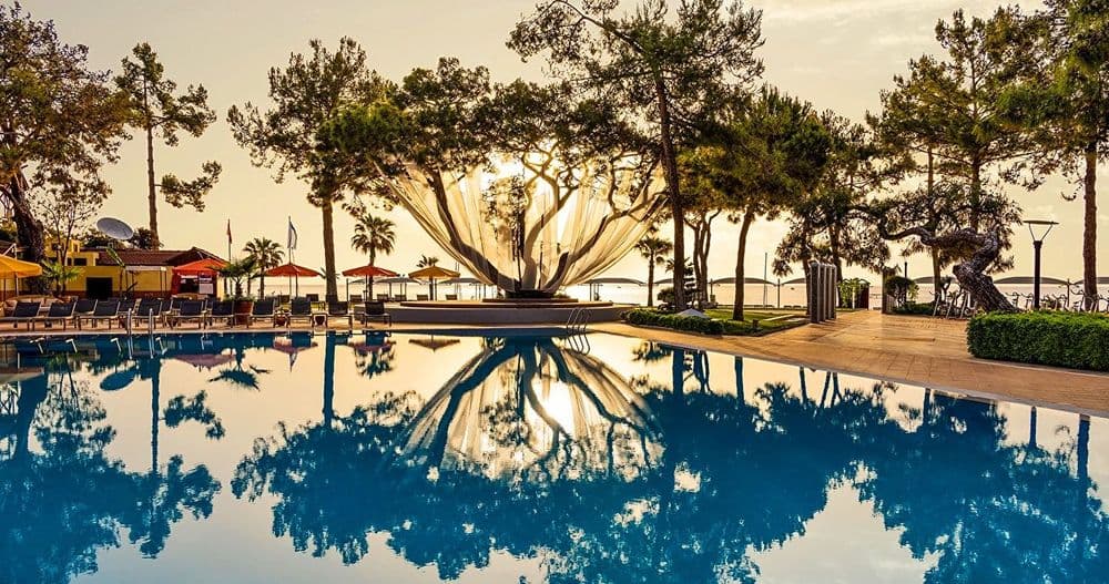 Robinson Çamyuva (+18) Tüm Fotoğraflar