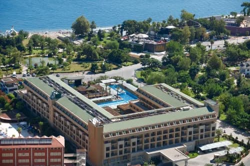Crystal De Luxe Resort & Spa