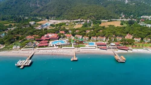 Crystal Flora Beach Resort